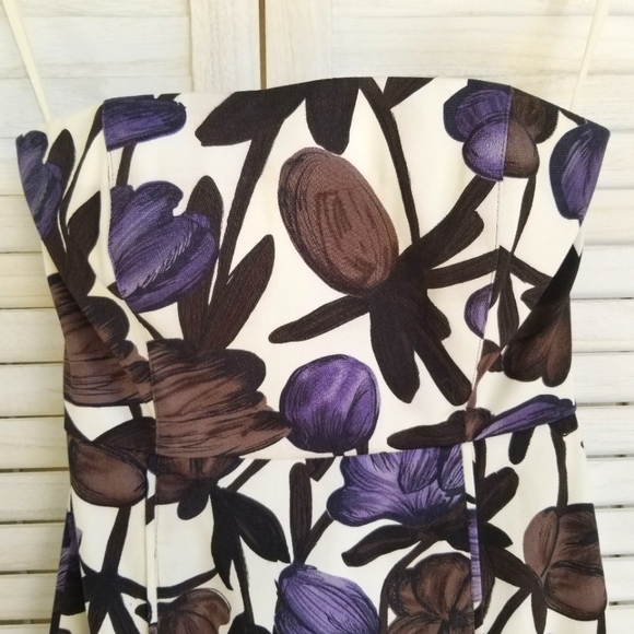 Banana Republic Sleeveless Floral Dress. Size 0 - Picture 3 of 8